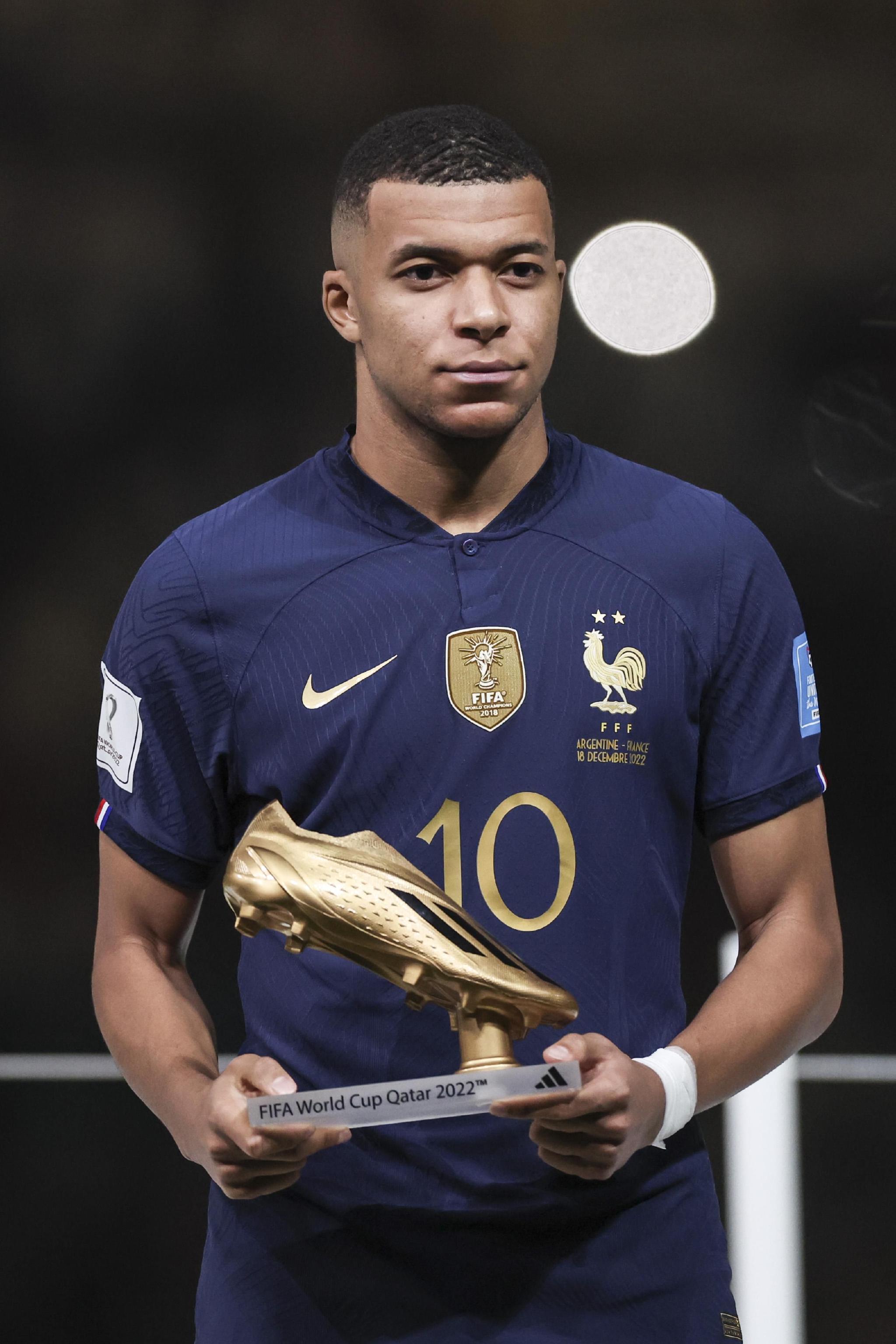 安东尼奥：有些不满不能细说；我们一直长期考察王博豪