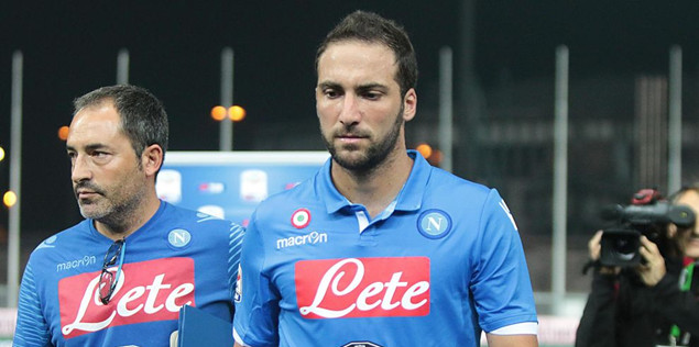 篮球篮网球员连续三场命中关键投篮