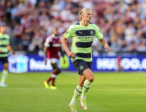 28岁樊振东被催婚！生涯黄金期与人生大事陷两难抉择